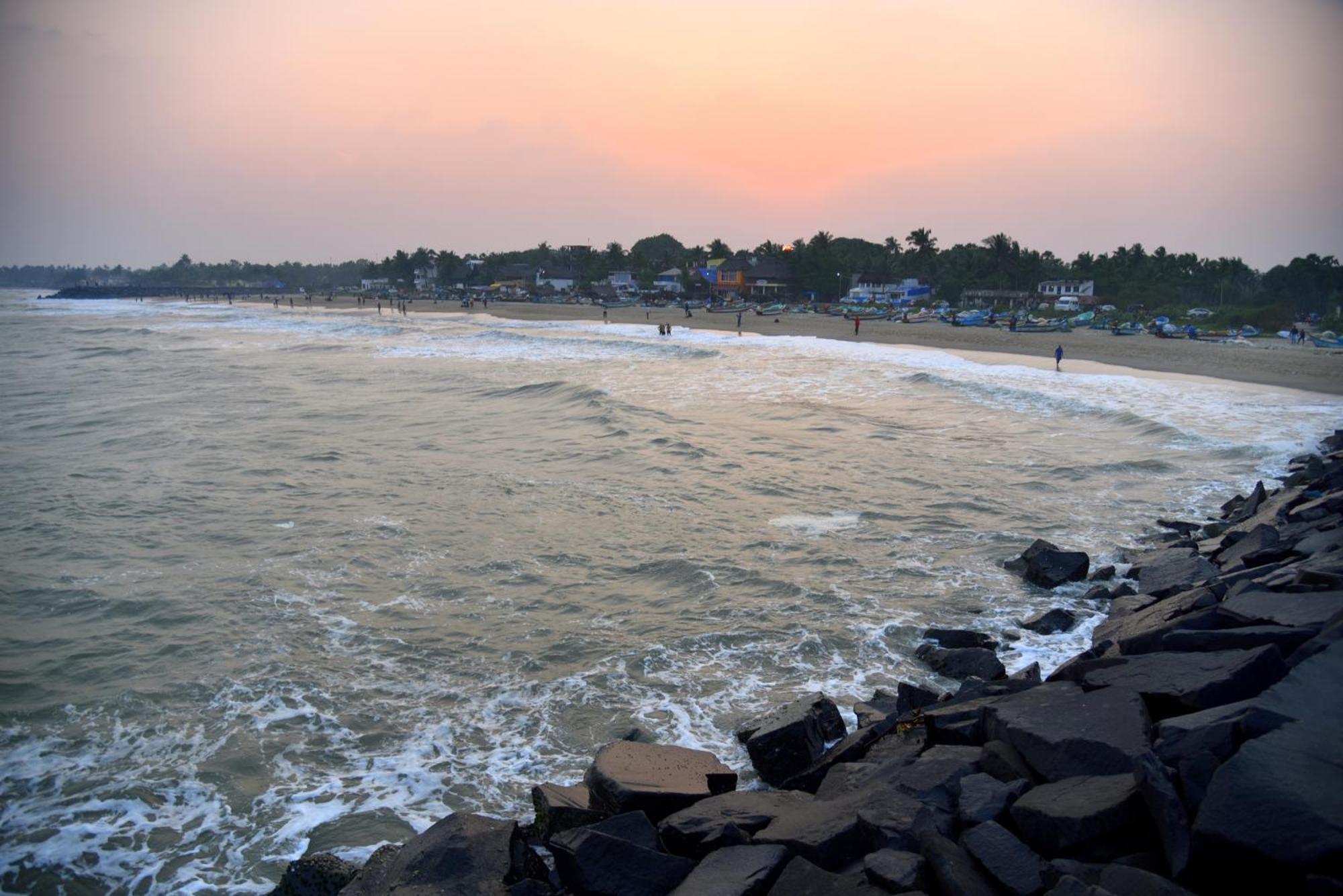 Serenity Sands Beach Resort Puducherry Zewnętrze zdjęcie